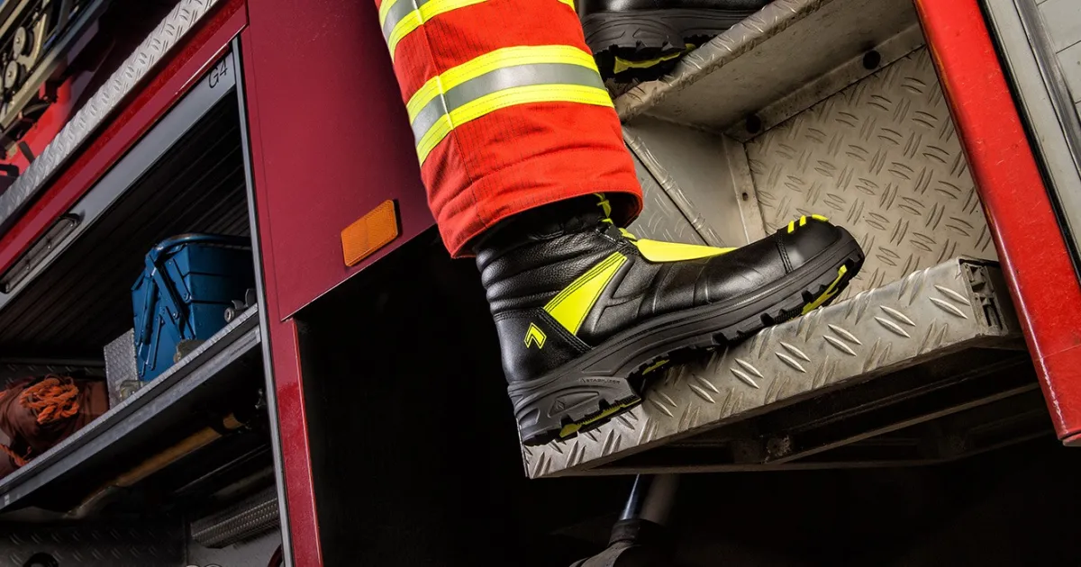 GORE-TEX CROSSTECH® Protective Footwear 